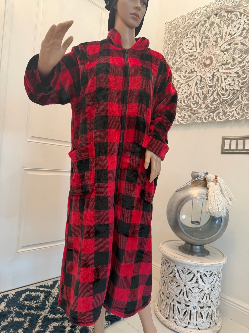 Plush Buffalo Check Zip-Front Robe - Red & Black